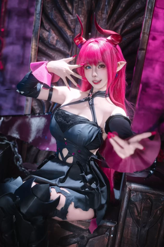 图片[2]-Cosplay｜碧蓝航线 梅克伦堡@Momoko葵葵-初一小盏